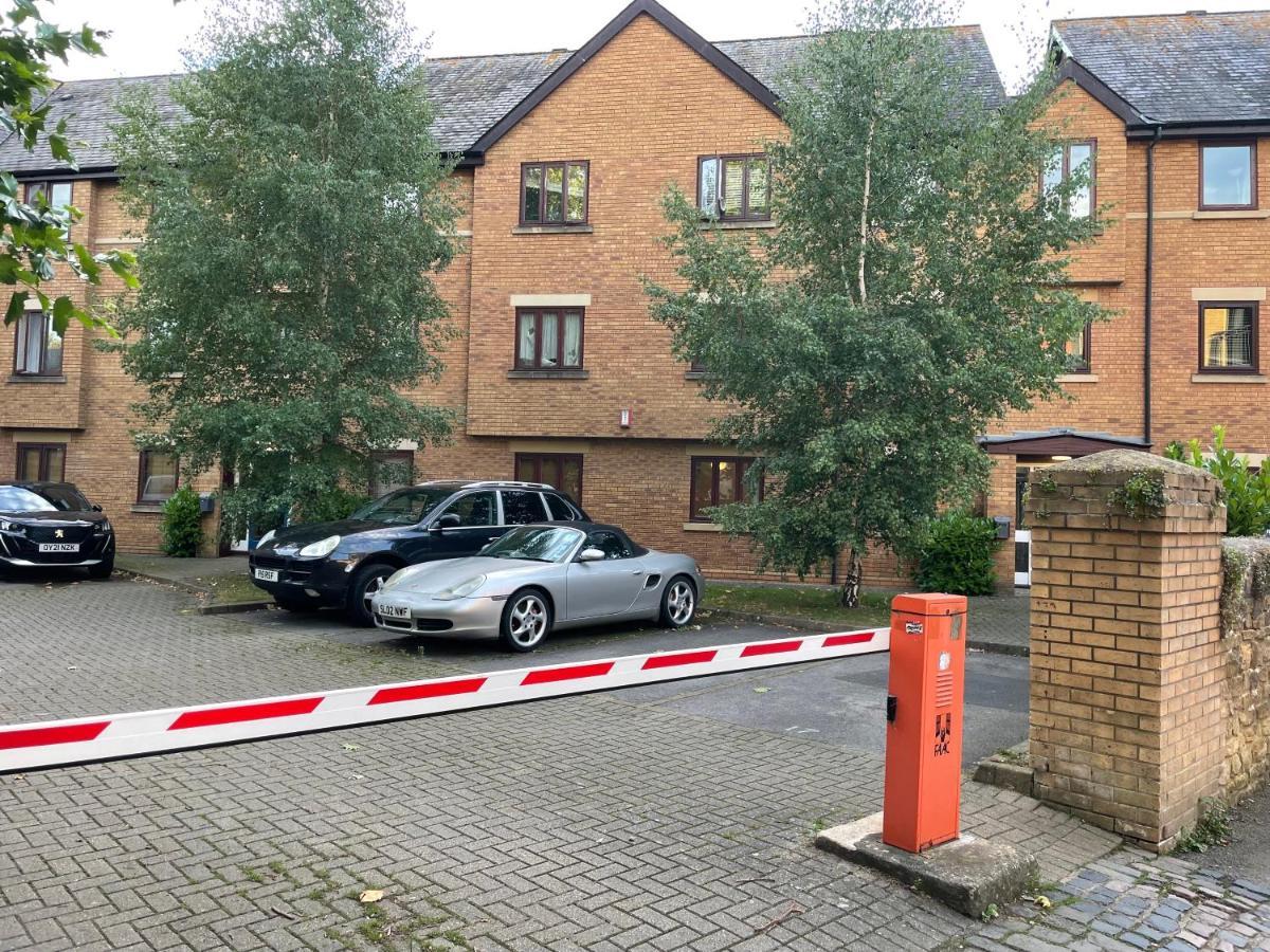 Apartment Centre With Parking